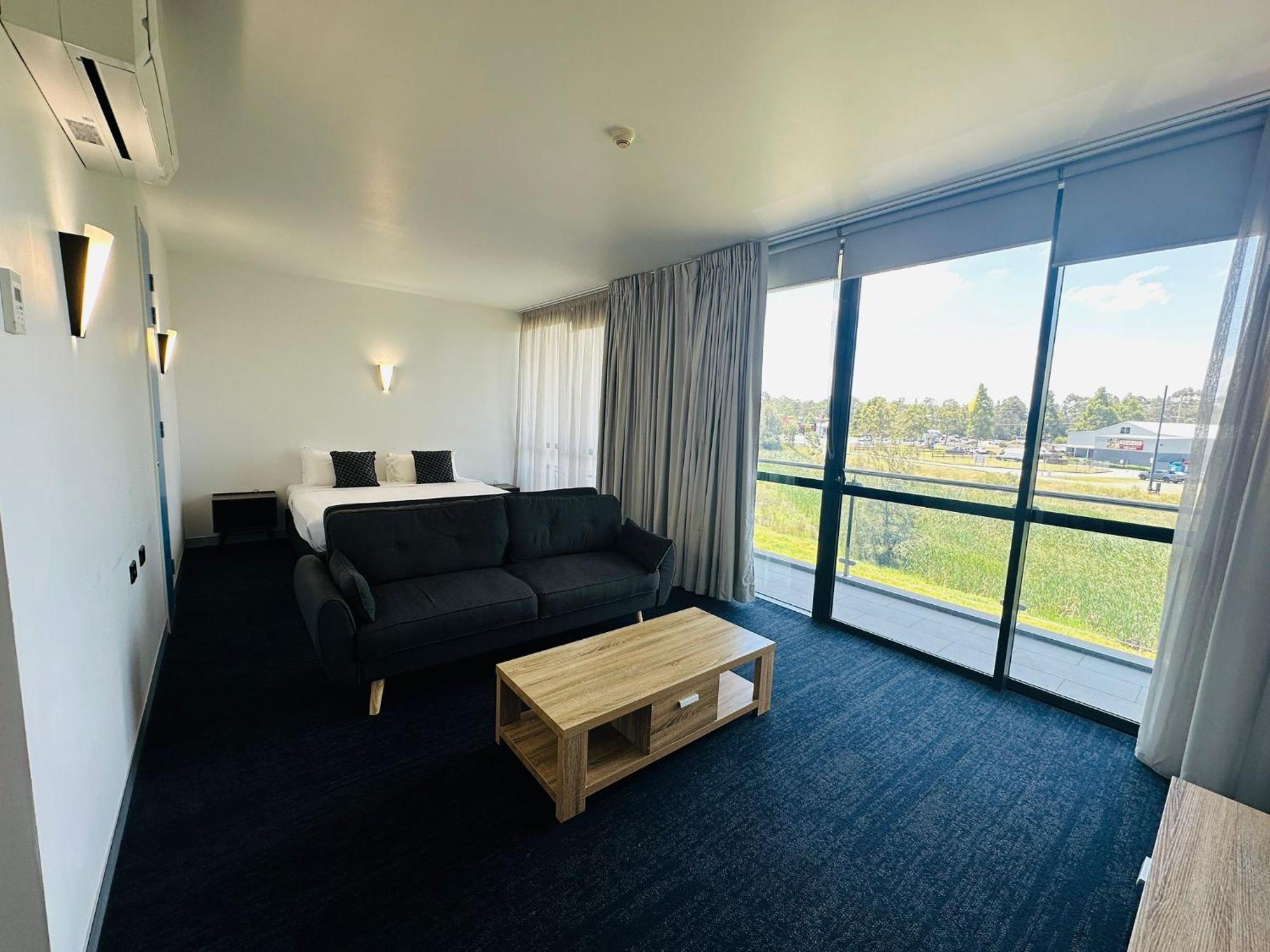 Thornton Executive Hotel Мейтленд Экстерьер фото
